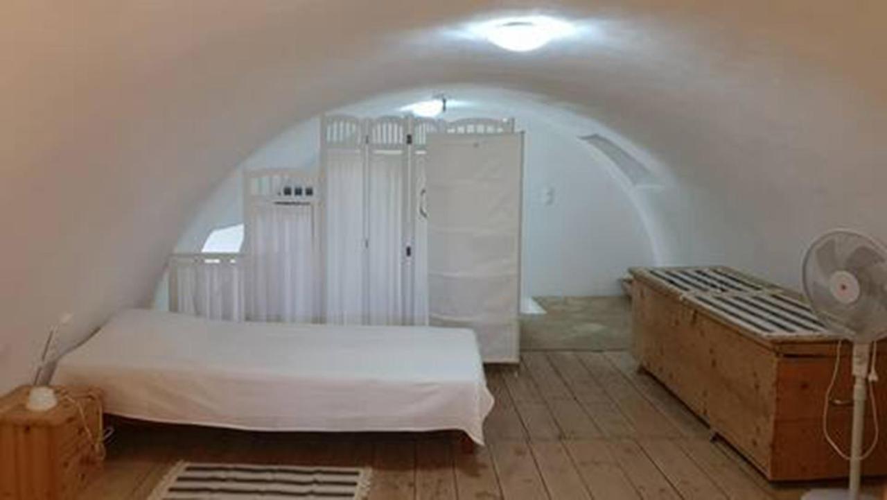 Lovely Traditionnal House With Sea View ติรอส ภายนอก รูปภาพ