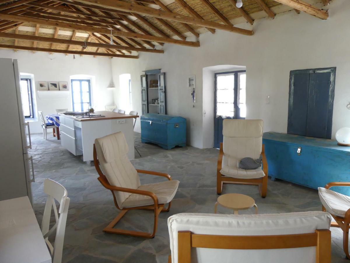 Lovely Traditionnal House With Sea View ติรอส ภายนอก รูปภาพ