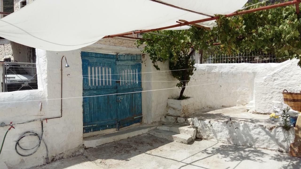 Lovely Traditionnal House With Sea View ติรอส ภายนอก รูปภาพ
