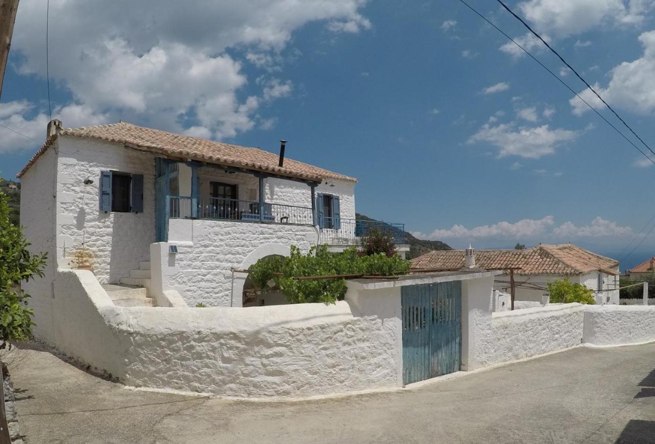 Lovely Traditionnal House With Sea View ติรอส ภายนอก รูปภาพ